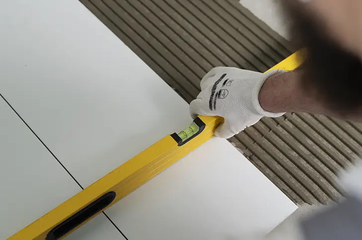 Ekstra opgaver der kan følge med, såsom gulvvarme eller nye rør.